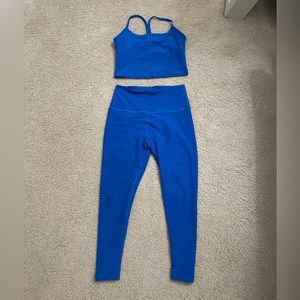 Beyond Yoga Blue Racer Back Crop Tank Sport Bra and matching Leggings